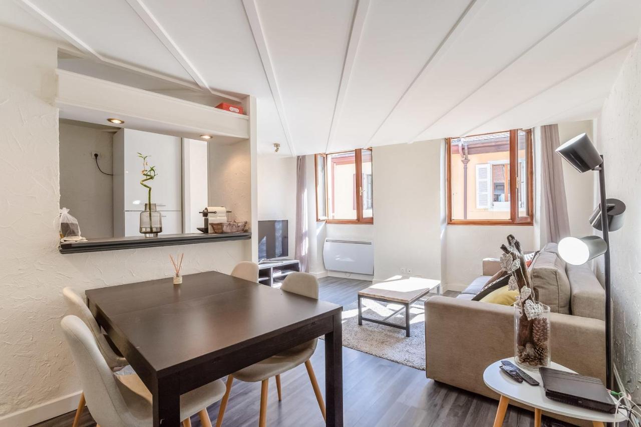 Le Saint Jean - Appartement Rue Carnot Pour 2 - 4 Pers アヌシー エクステリア 写真