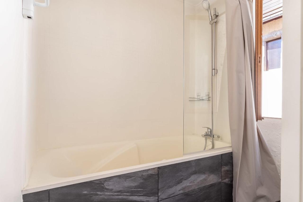 Le Saint Jean - Appartement Rue Carnot Pour 2 - 4 Pers アヌシー エクステリア 写真