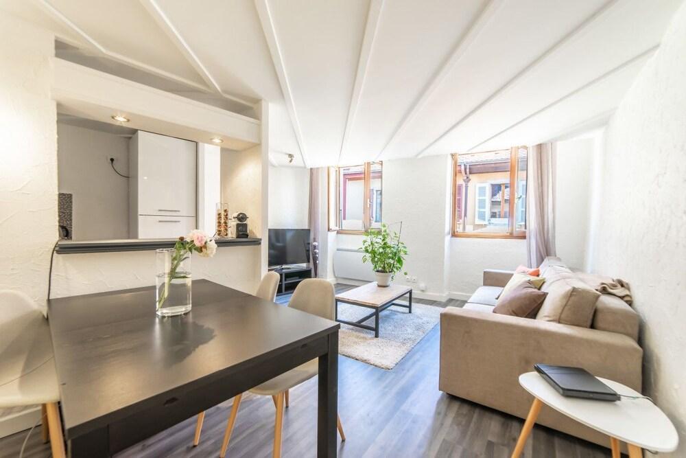 Le Saint Jean - Appartement Rue Carnot Pour 2 - 4 Pers アヌシー エクステリア 写真